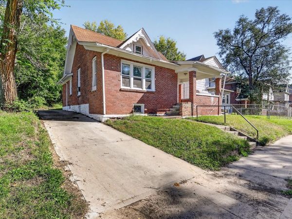 918 S 3rd Street , Rockford, IL 61104
