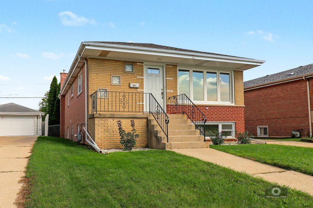 7925 Natchez Avenue , Burbank, IL 60459 Main Photo
