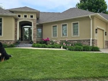 1016 SHOAL Drive, CARTER LAKE, IA 51510