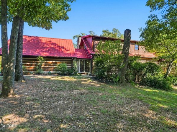 500 Blackberry Ridge Rd, Lenoir City, TN 37772