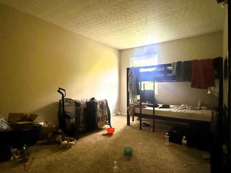 4856-4860 Briston Drive, Columbus, OH 43221 Photo 11
