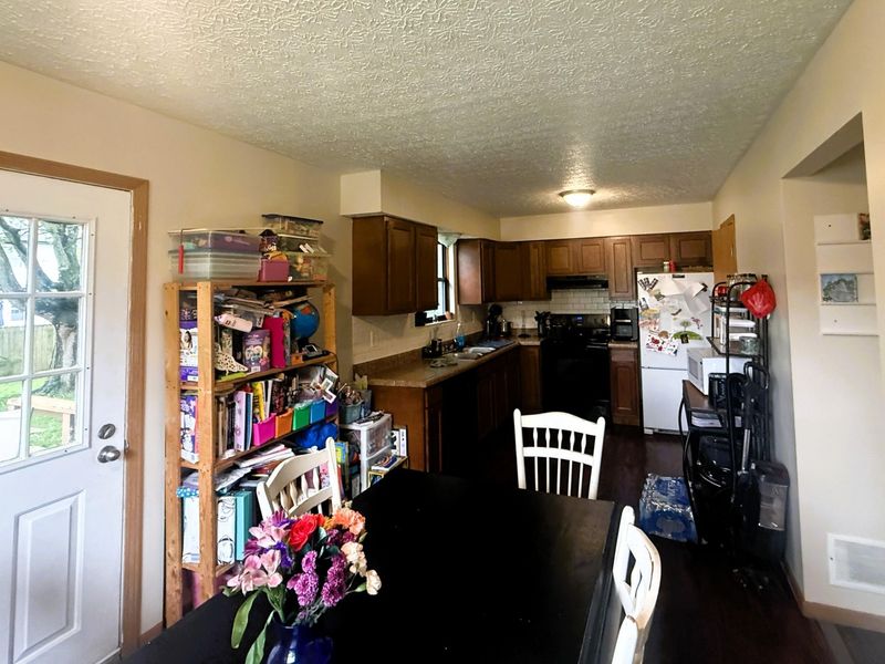 4856-4860 Briston Drive, Columbus, OH 43221 Photo 19