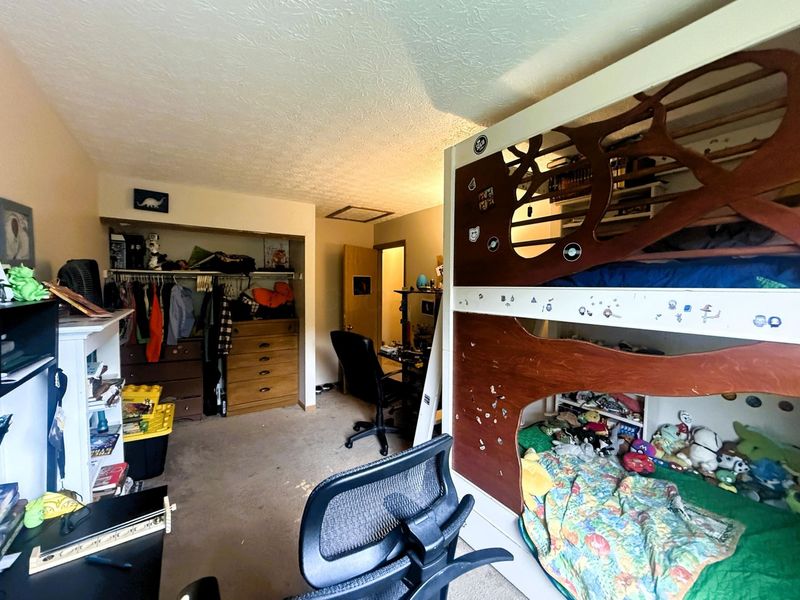 4856-4860 Briston Drive, Columbus, OH 43221 Photo 25