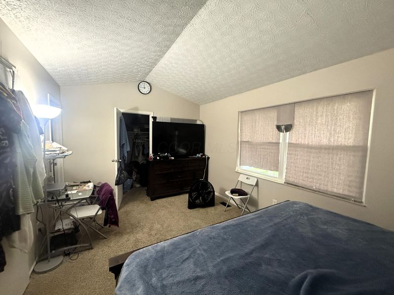 4856-4860 Briston Drive, Columbus, OH 43221 Photo 8