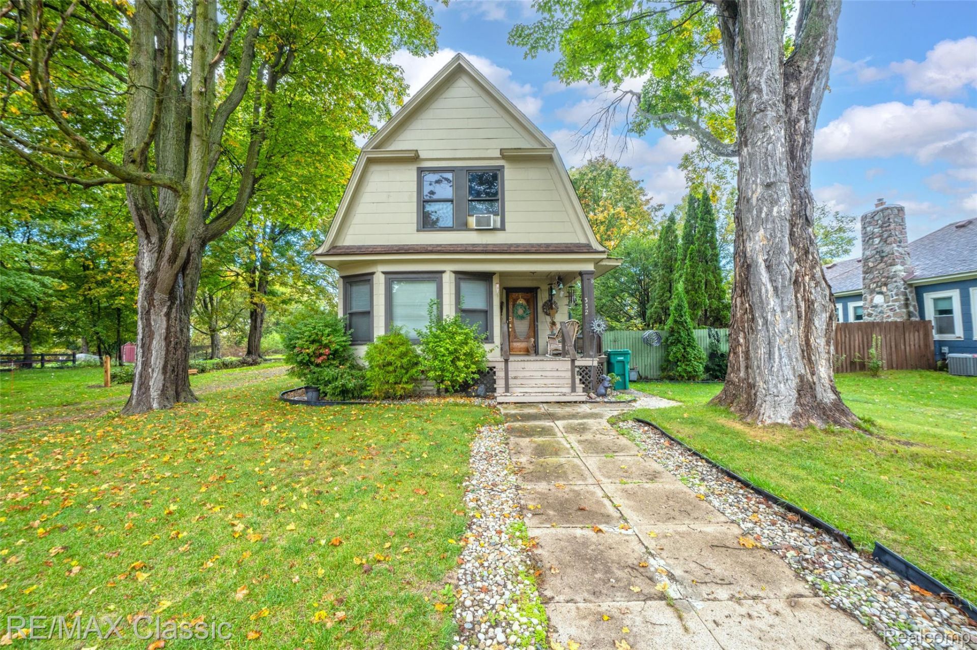 332 Broadway, Springfield Township, Mi 48350 Main Photo