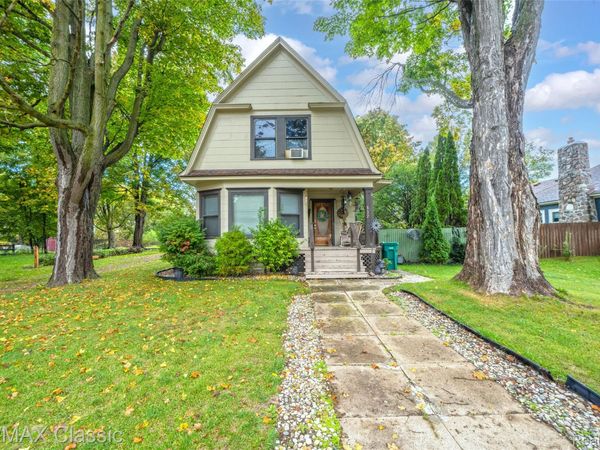 332 Broadway , Springfield Township, Mi 48350