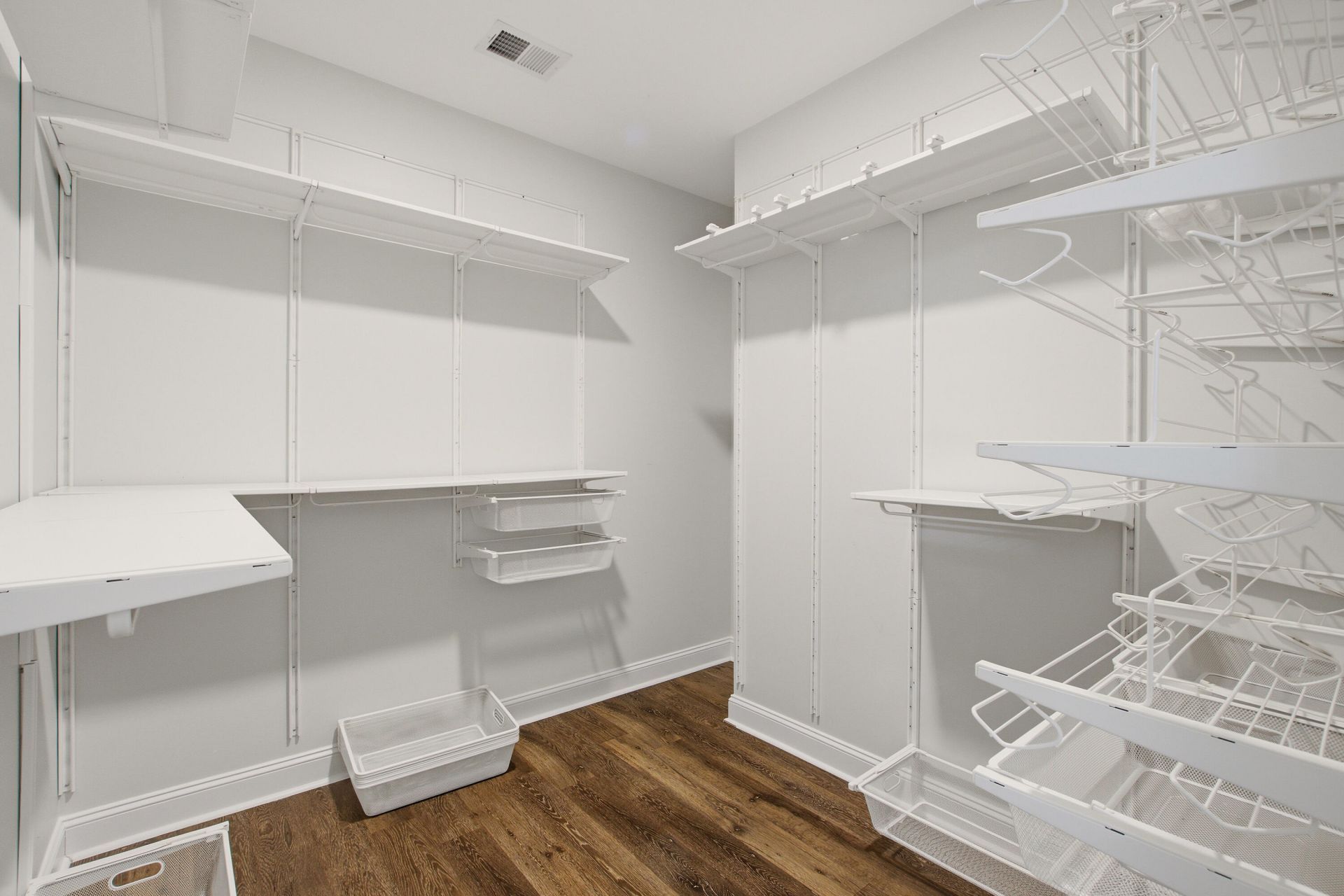 108 Barbour Court Photo 28