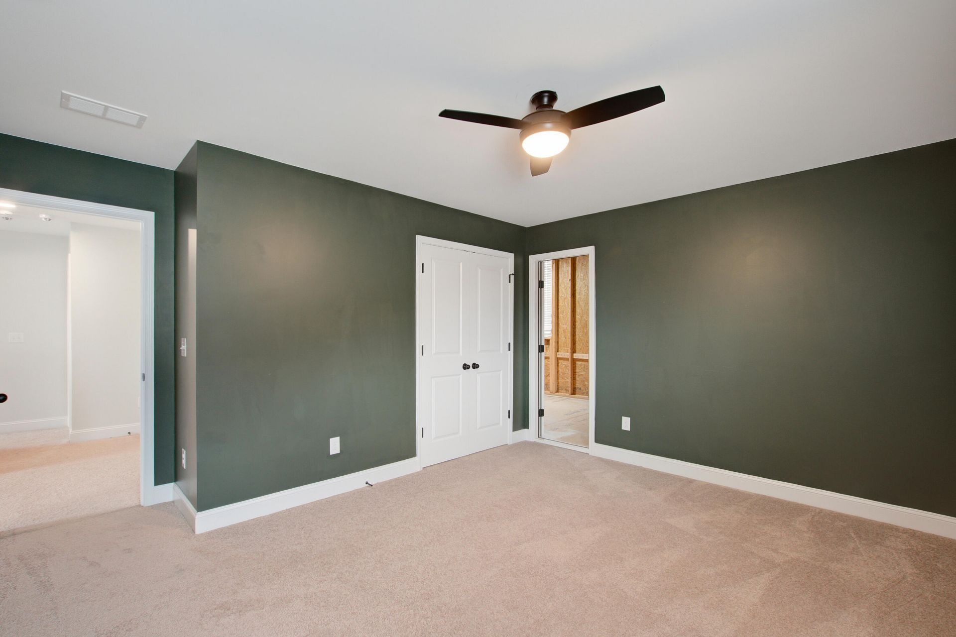 108 Barbour Court Photo 33