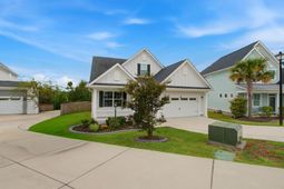 108 Barbour Court photo 4