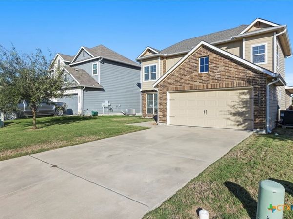 1219 Amber Dawn Drive, Temple, TX 76502