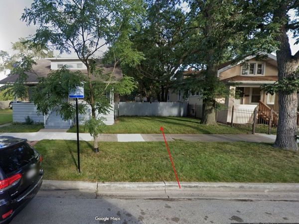 8117 S Harper Avenue , Chicago, IL 60619