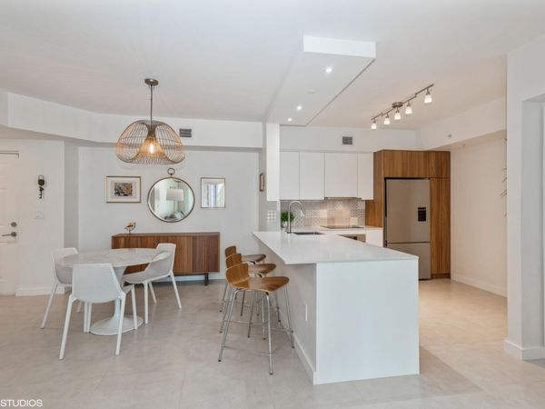 17100 N BAY Road, Unit 1616, Sunny Isles Beach, FL 33160
