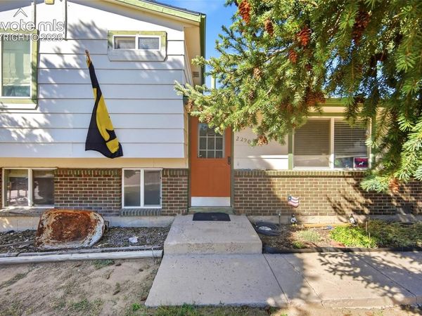 2220 Shawnee Drive, Colorado Springs, CO 80915