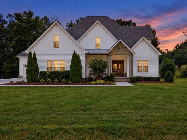 7344 Taylor Rd, Fairview, TN 37062