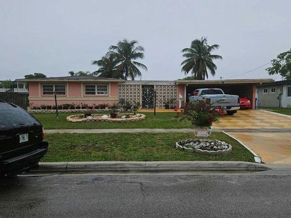 6278 Lakeshore Drive , Other Florida, FL 33063