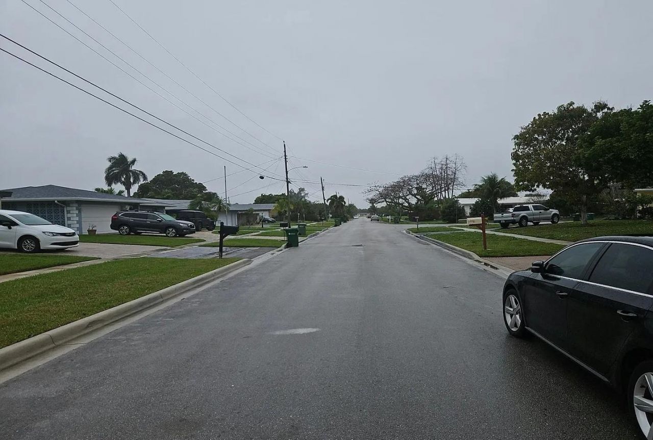 6278 Lakeshore Drive , Other Florida, FL 33063 Photo