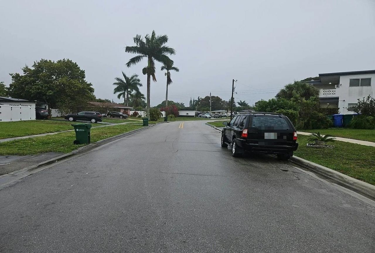 6278 Lakeshore Drive , Other Florida, FL 33063 Photo