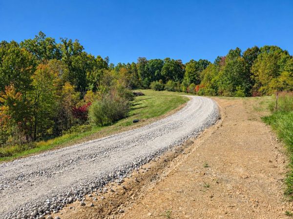 13579 Jake Tom Road , Logan, OH 43138