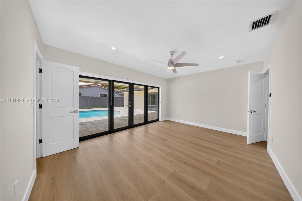 7020 Bamboo St, Miami Lakes, FL 33014 Photo
