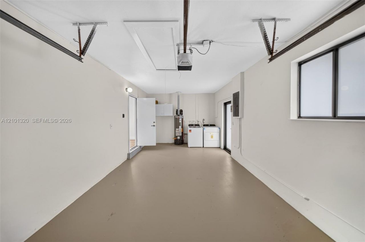 7020 Bamboo St, Miami Lakes, FL 33014 Photo