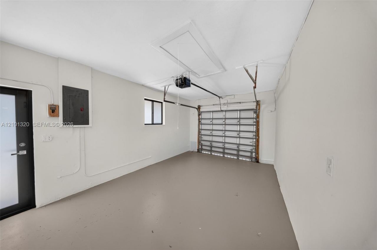 7020 Bamboo St, Miami Lakes, FL 33014 Photo