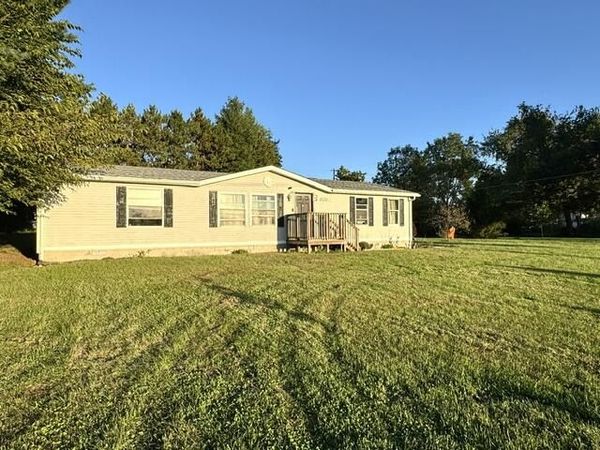 1120 N Falvey Street , Winamac, IN 46996