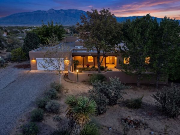 150 Silva Court, Corrales, NM 87048