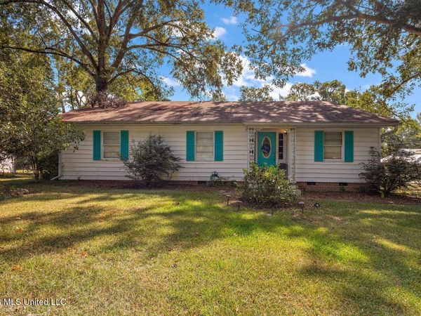 815 S Jackson Street, Brookhaven, MS 39601
