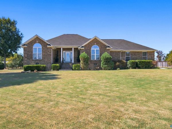 1902 Lillian Drive, Athens, AL 35611
