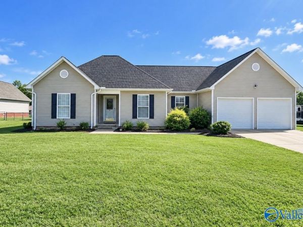 534 East Henderson Road, Boaz, AL 35957