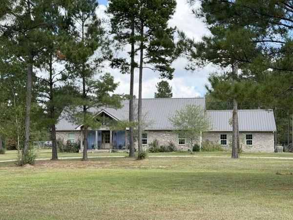 96 Weathers Ln., Columbia, MS 39429