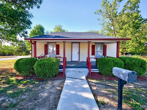 885 W 4th Street , Lebanon, MO 65536