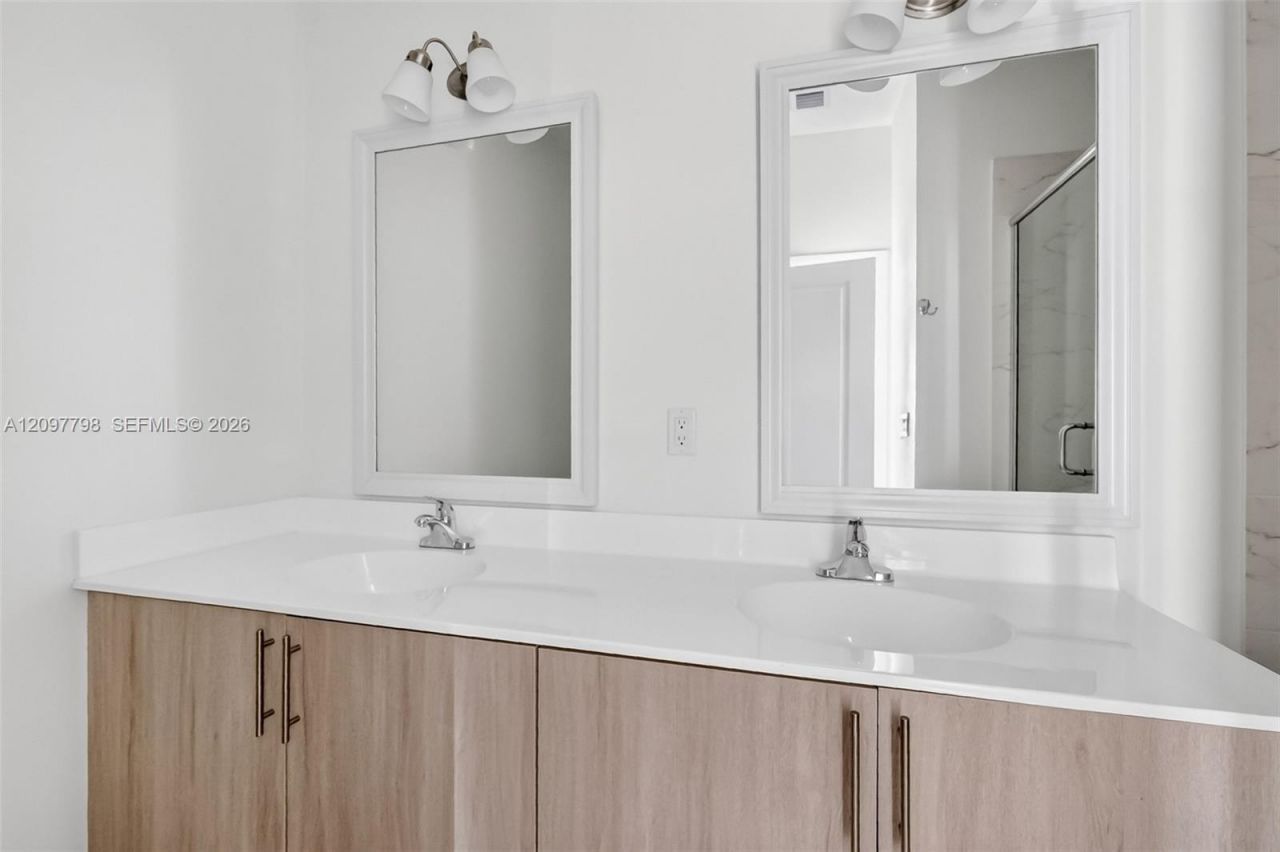 15650 SW 136th St , Unit 212, Miami, FL 33196 Photo