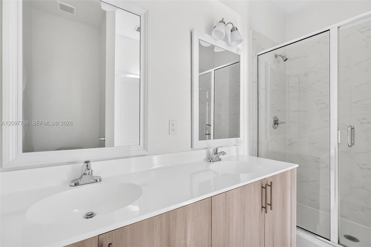 15650 SW 136th St , Unit 212, Miami, FL 33196 Photo
