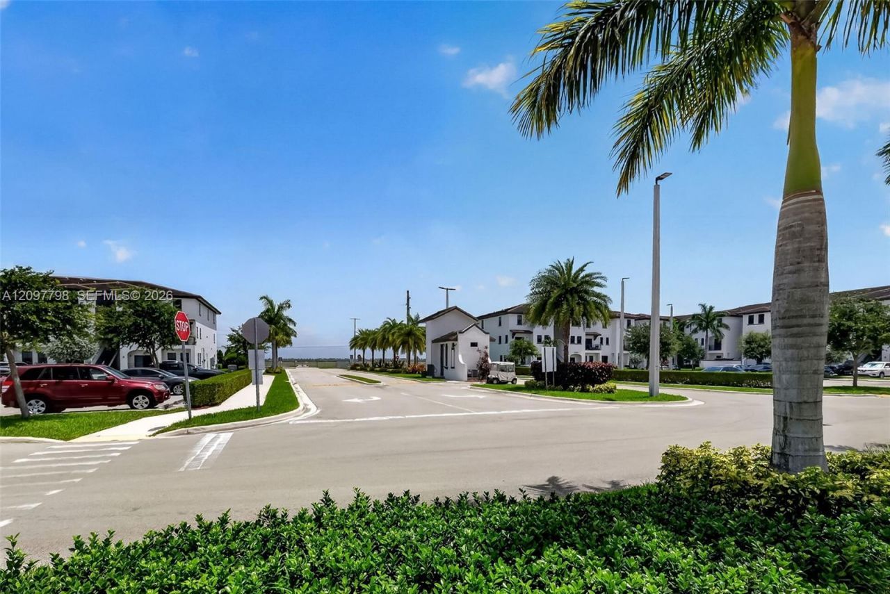 15650 SW 136th St , Unit 212, Miami, FL 33196 Photo