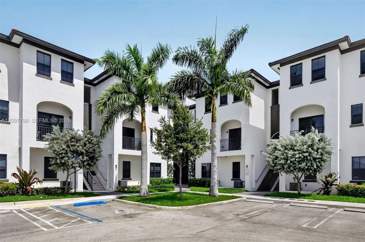 15650 SW 136th St , Unit 212, Miami, FL 33196 Photo