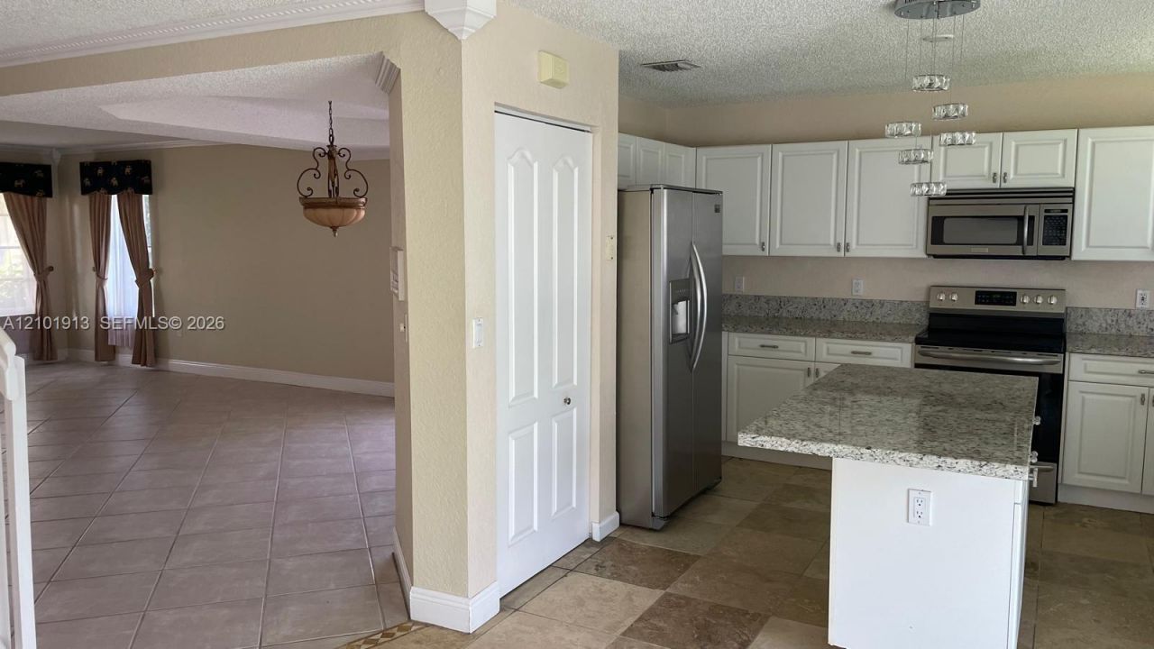 9044 SW 212th Ln , Cutler Bay, FL 33189 Photo