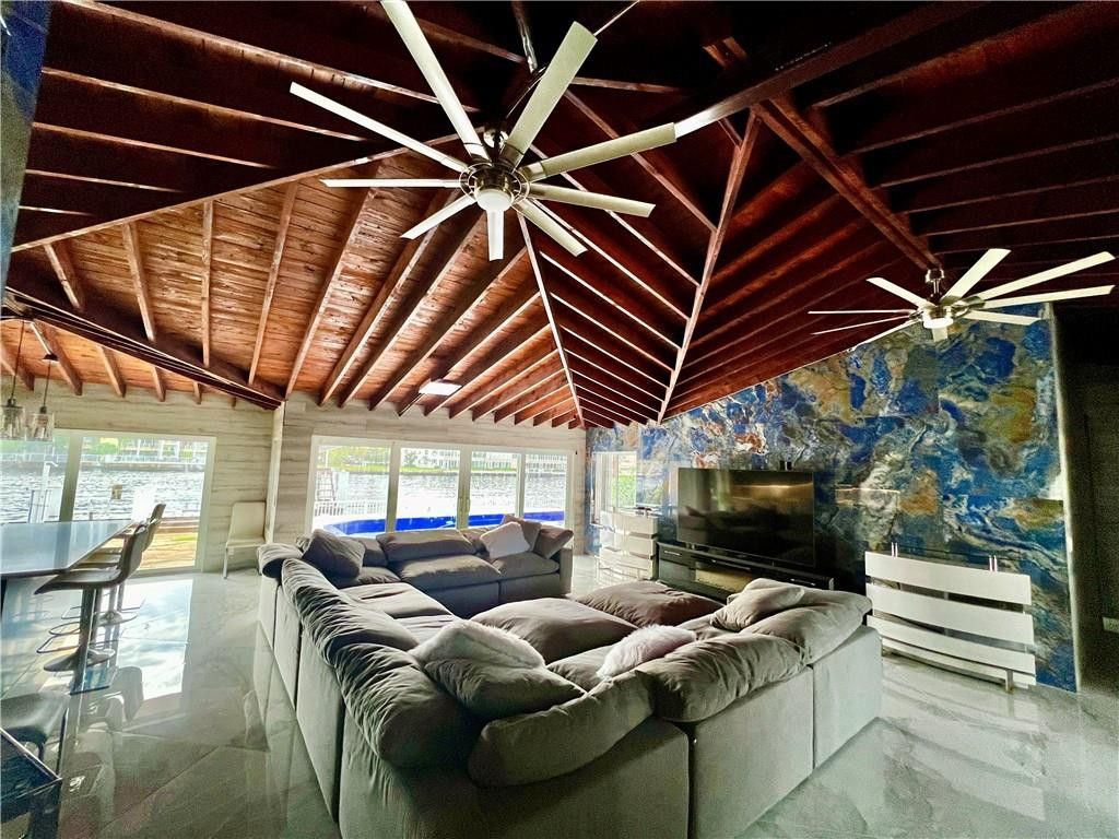 720 NE 28th Avenue, Pompano Beach, FL 33062 Photo