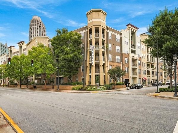 390 17th Street NW, Unit 5042, Atlanta, GA 30363