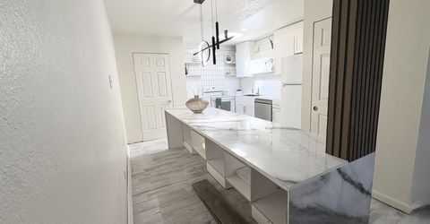 1009 Baywood Drive, Unit C, Sparks, NV 89434 Photo
