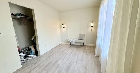 1009 Baywood Drive, Unit C, Sparks, NV 89434 Photo