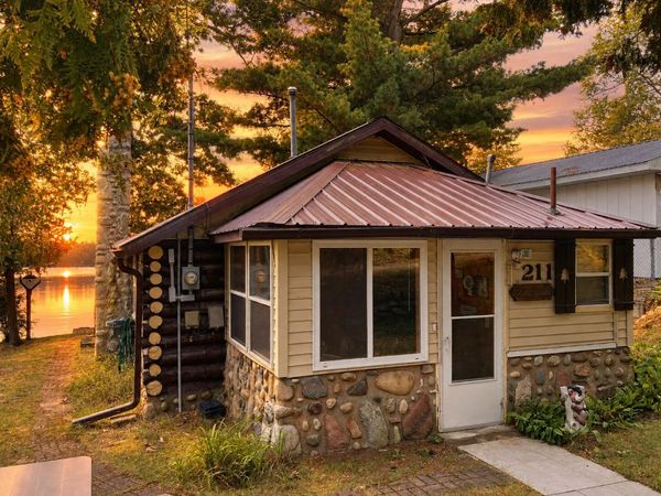 211 N Coolidge Drive, Six Lakes, MI 48886