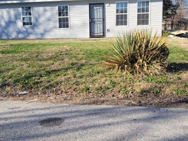 511 Saint Leo Drive, East St. Louis, IL 62206