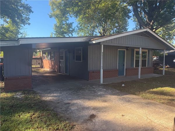 1202 E O Street , Russellville, AR 72801