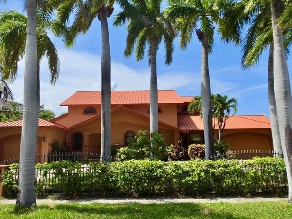 741 Tyler St , Hollywood, FL 33019