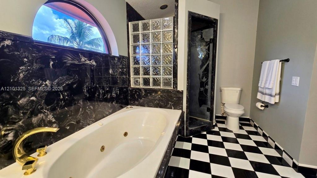 741 Tyler St , Hollywood, FL 33019 Photo