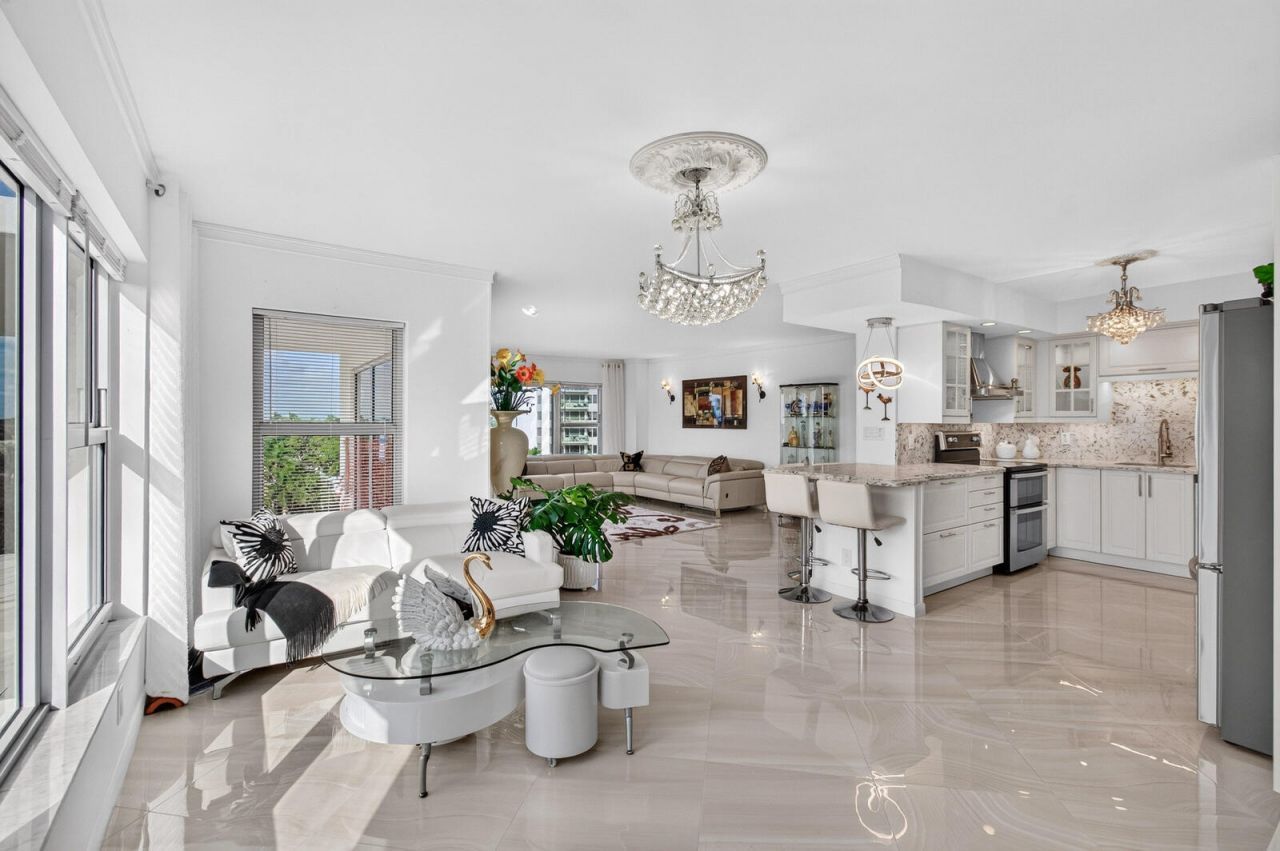 875 E Camino Real, Unit 7E, Boca Raton, FL 33432 Photo