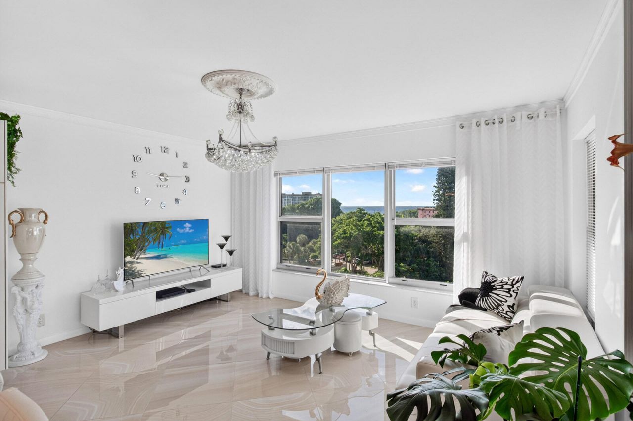 875 E Camino Real, Unit 7E, Boca Raton, FL 33432 Photo