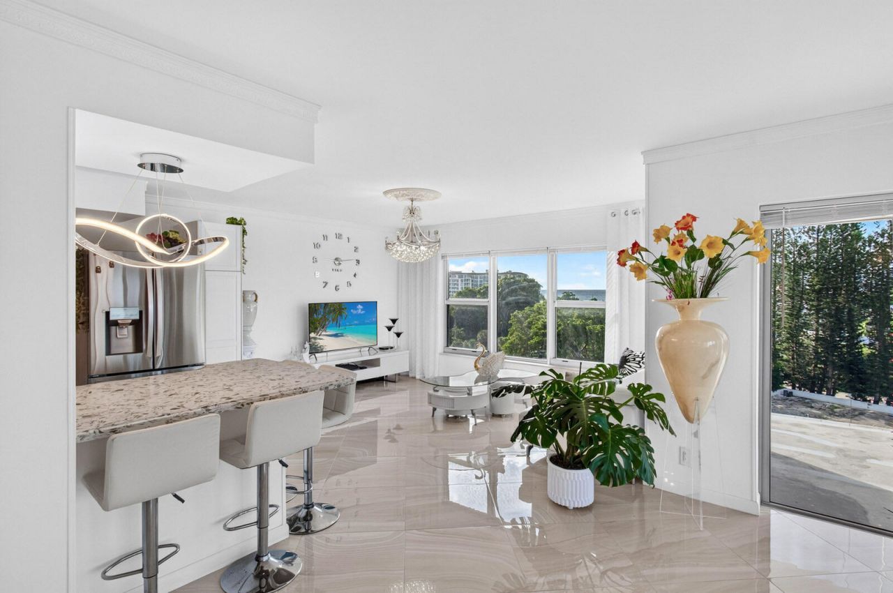 875 E Camino Real, Unit 7E, Boca Raton, FL 33432 Photo