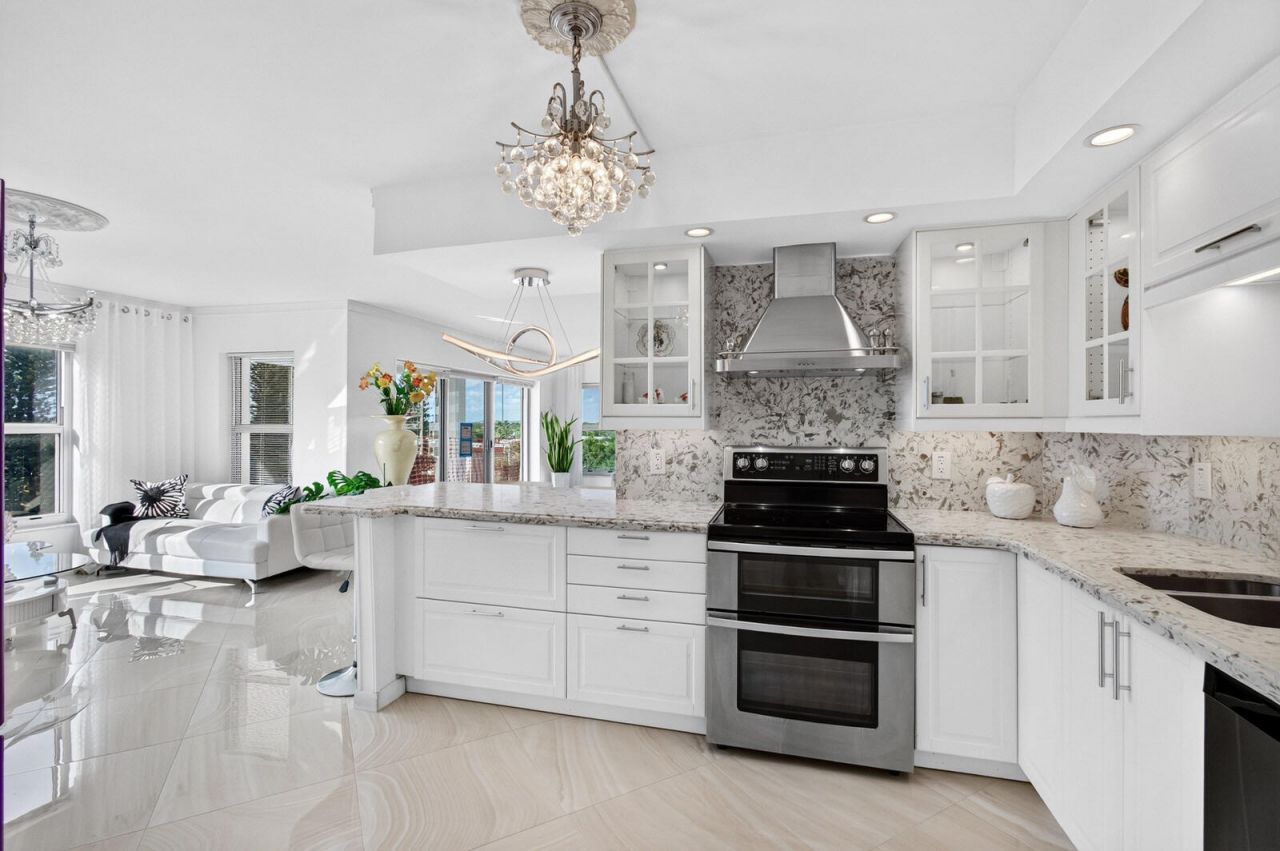 875 E Camino Real, Unit 7E, Boca Raton, FL 33432 Photo
